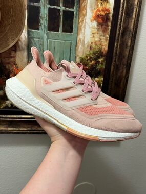 Adidas UltraBoost 21 Halo Blush W sneakers